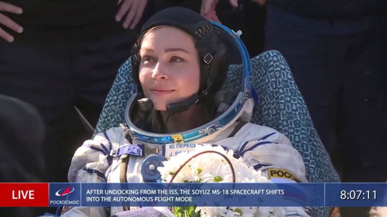 RUSSIE: L'ÉQUIPE DE FILM ENVOYÉE DANS L'ESPACE DE RETOUR SUR TERRE