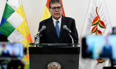 Le ministre bolivien des Hydrocarbures et de l’Énergie, Marcelo Blanco, s’exprime lors d’une conférence de presse à La Paz, le 2 septembre 2026 ( AFP / Aizar RALDES )