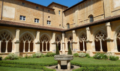 Les auberges de jeunesse offrent un hébergement à petit prix, dans des lieux parfois d’exception. ( crédit photo : Shutterstock )