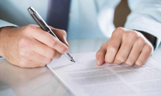 Les possibilités offertes par une clause bénéficiaire sont même supérieures à celles du testament. (© Fotolia)