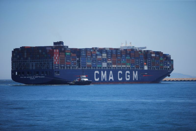 Un cargo de CMA CGM dans le port d'Algeciras, Espagne