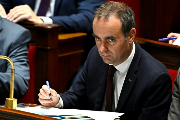 Le Premier ministre Sébastien Lecornu lors d'une séance de questions au gouvernement à l'Assemblée nationale, le 21 octobre 2026 à Paris ( AFP / JULIEN DE ROSA )
