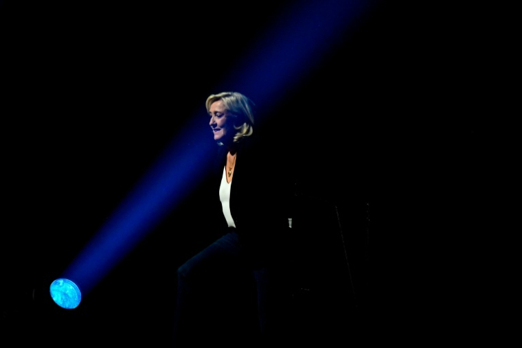 Marine Le Pen le 1er mai 2026, à Mâcon en Saône-et-Loire ( AFP / OLIVIER CHASSIGNOLE )