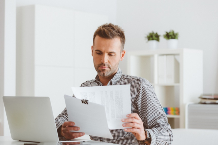Difficile de choisir le contrat adapté pour un travailleur non salrié