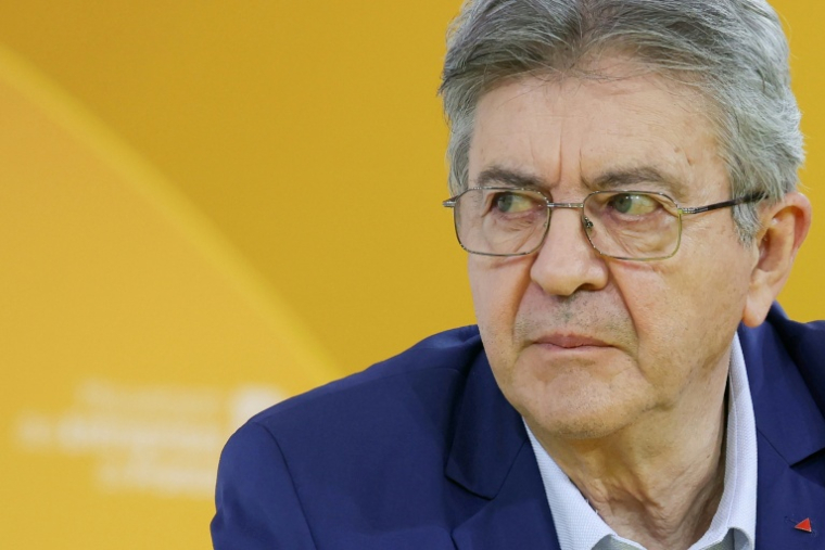 Jean-Luc Mélenchon participe au débat entre les principaux candidats à la présidentielle organisé par le Medef, le 27 août 2026 à Paris ( AFP / Thomas SAMSON )