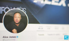 Tuerie de Sandy Hook et complotisme : Alex Jones condamné par la justice américaine