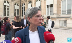 Législatives : la gauche débarque à l'Assemblée et continue de vouloir gouverner