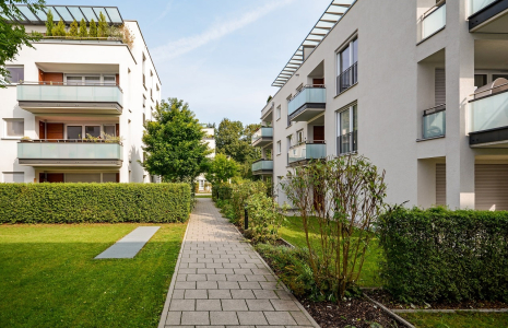 Certains points sont à vérifier avant d'acheter un bien immobilier dans une copropriété (Crédits: Adobe Stock)