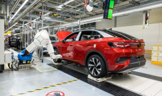 ( AFP / JENS SCHLUETER )