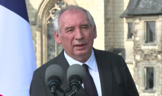Dati: "le respect de l'institution judiciaire" doit être "un devoir d'Etat", souligne Bayrou