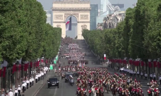 14-Juillet: Macron à l'Arc du Triomphe pour son dernier défilé
