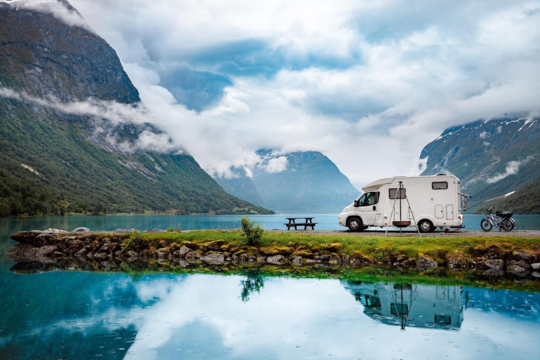 Les ventes de camping-cars explosent en 2020 avec des hausses de 25% pour l’ensemble du secteur crédit photo : Shutterstock