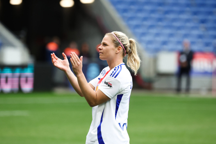 Eugénie Le Sommer annonce son départ de l'OL