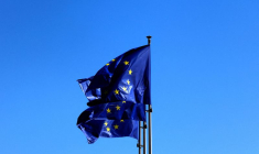 Des drapeaux de l'Union européenne