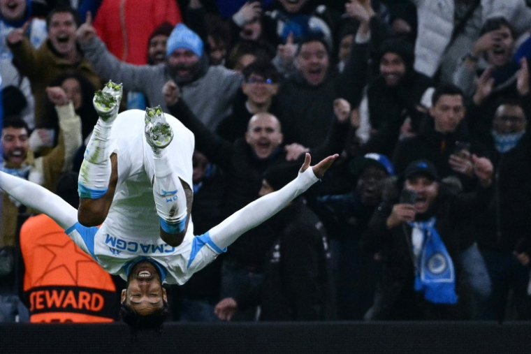 Pierre-Emerick Aubameyang célèbre son deuxième but, celui de la victoire, mardi en Ligue des champions contre Newcastle au Stade Vélodrome. ( AFP / Christophe SIMON )