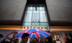 DEBENHAMS DÉMENT UNE CRISE DE LIQUIDITÉS