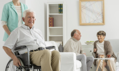 En cas de dépendance, vous pouvez être contraint d’être hébergé dans un établissement spécialisé crédit photo : Photographee.eu/Shutterstock / Photographee.eu