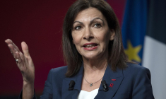 Anne Hidalgo, le 26 mars 2022, à Paris ( AFP / VALENTINE CHAPUIS )