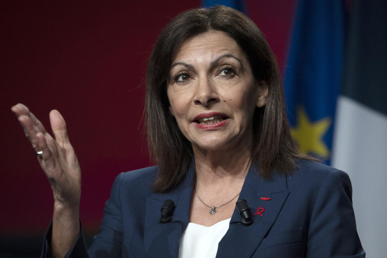 Anne Hidalgo, le 26 mars 2022, à Paris ( AFP / VALENTINE CHAPUIS )