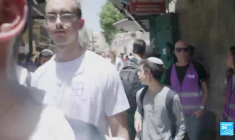 Les Palestiniens commémorent la Nakba tandis qu'Israël célèbre la conquête de Jérusalem-Est