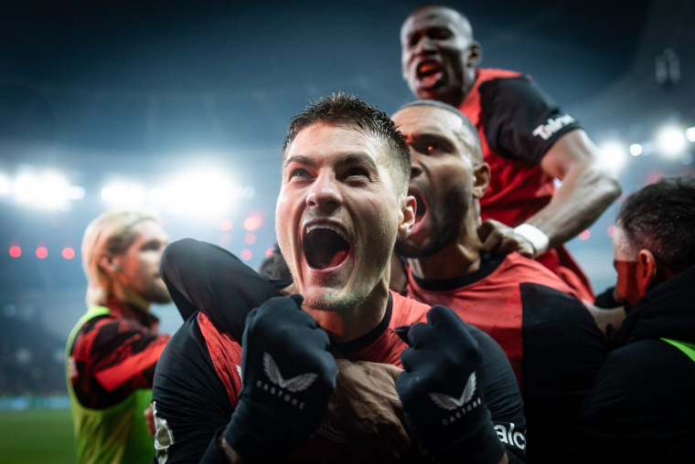 Grâce à Schick, Leverkusen bien parti pour se qualifier