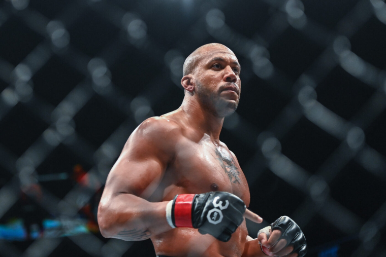 Ciryl Gane : « Un gars nerveux comme Kimpembe serait bon dans l'octogone »