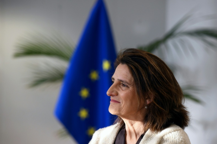 Teresa Ribera, vice-présidente de la Commission européenne, le 30 janvier 2026 à Bruxelles ( AFP / Nicolas TUCAT )