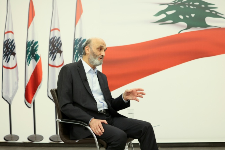 Samir Geagea, chef du parti chrétien des Forces libanaises, lors d'une interview à sa résidence de Maarab, au nord de la capitale Beyrouth, le 20 mai 2022 ( AFP / JOSEPH EID )
