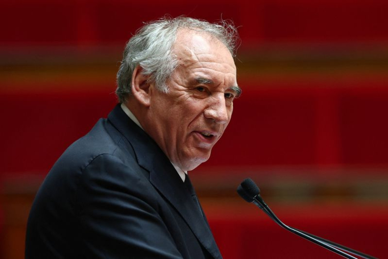 Le Premier ministre français François Bayrou prononce un discours à l'Assemblée nationale à Paris