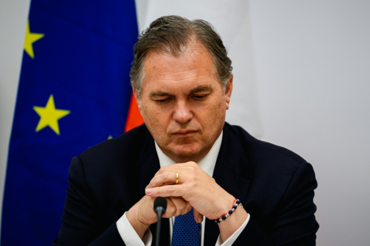 Le ministre des Transports Philippe Tabarot à Paris le 6 mai 2026 ( AFP / Dimitar DILKOFF )