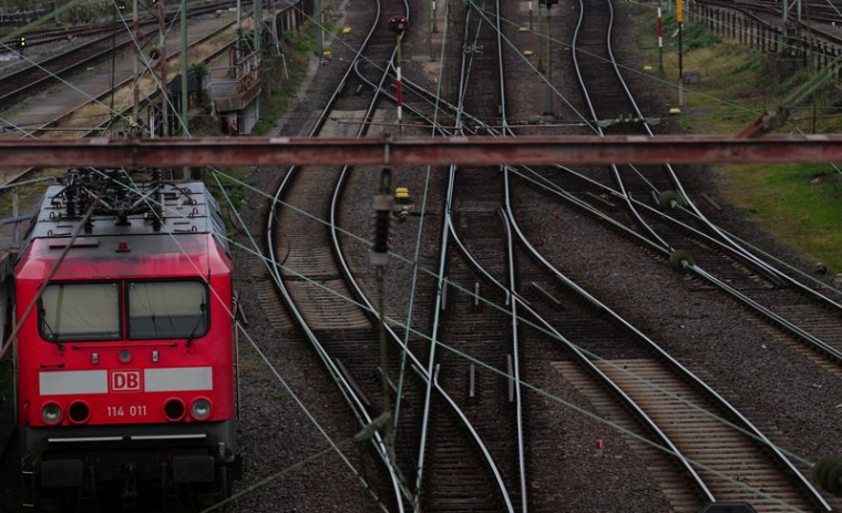 Une locomotive près de la gare centrale de Francfort