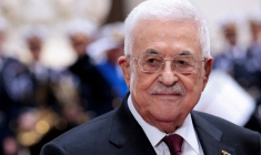 PHOTO D'ARCHIVES : Le président de l'Autorité palestinienne, Mahmoud Abbas, au palais Chigi à Rome