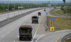 Une colonne militaire de Wagner passe la ville de Voronej