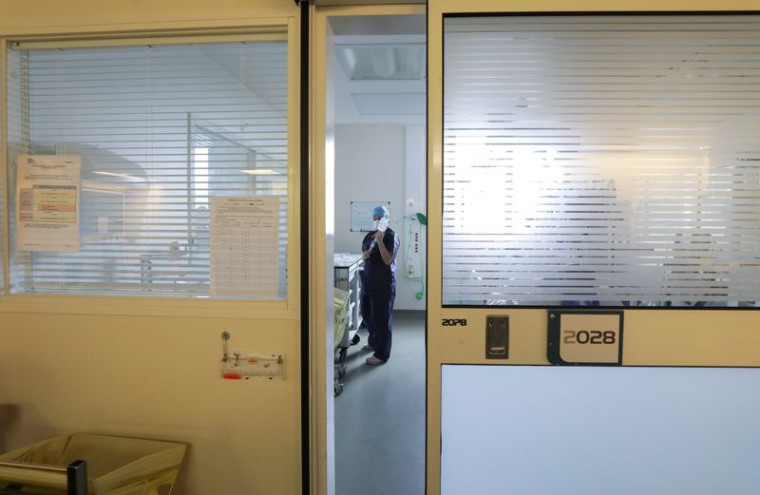 CORONAVIRUS: LA FRANCE FAIT ÉTAT DE PLUS DE 3.500 PERSONNES EN RÉANIMATION
