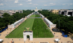 La "Great American State Fair" à Washington, vue depuis une grande roue sur le National Mall, le 25 juin 2026 ( AFP / Matthew Hatcher )