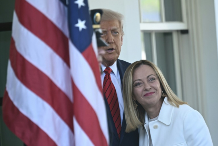 Donald Trump et Giorgia Meloni à Washington, le 17 avril 2025 ( AFP / Brendan SMIALOWSKI )