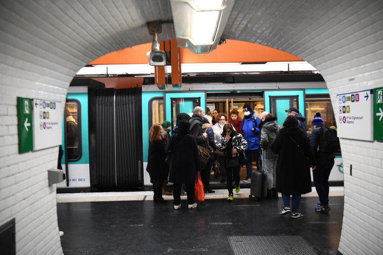 Mardi, les perturbations ont été moins importantes que le 19 janvier ( AFP / Christophe ARCHAMBAULT )