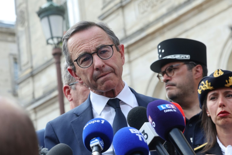 Le moinistre de l'Intérieur Bruno Retailleau fait une déclaration à la presse, le 10 juin 2025 à Laon, dans l'Aisne ( AFP / Francois LO PRESTI )