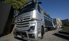 ( AFP / JOHN MACDOUGALL )