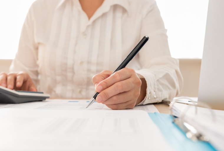 La déclaration de revenus est pré-remplie par l’administration fiscale crédit photo : create jobs 51/Shutterstock / create jobs 51