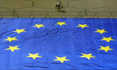 Un rapport recommande une "restriction large" des polluants éternels (PFAS) dans l'Union européenne ( AFP / Damien MEYER )