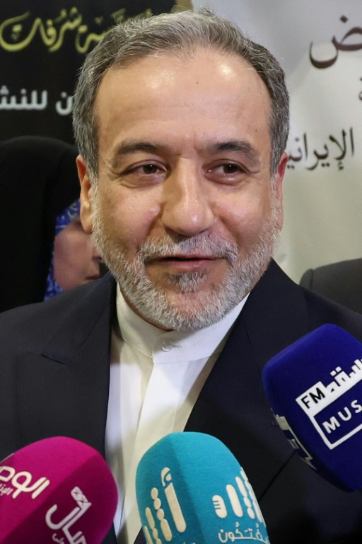 Le ministre iranien des Affaires étrangères Abbas Araghchi à Mascate, le 25 avril 2025 au sultanat d'Oman ( AFP / Haitham AL-SHUKAIRI )