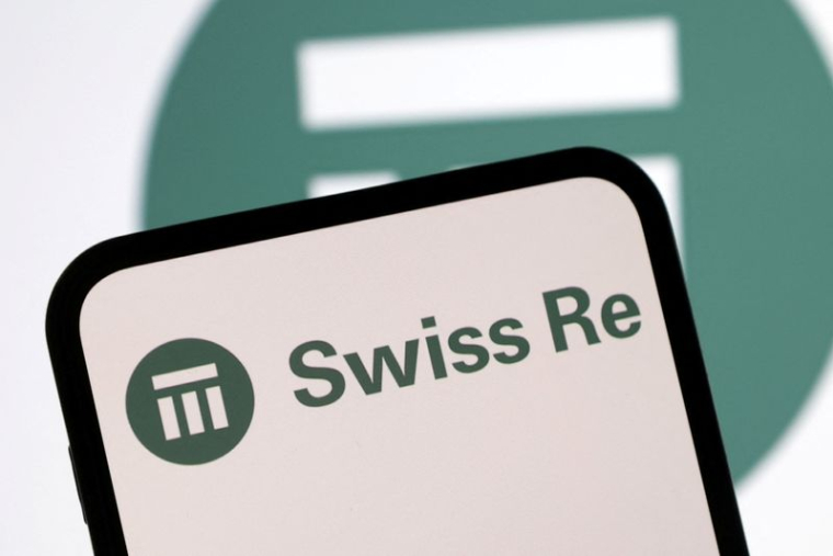 Le logo de Swiss RE dans cette illustration