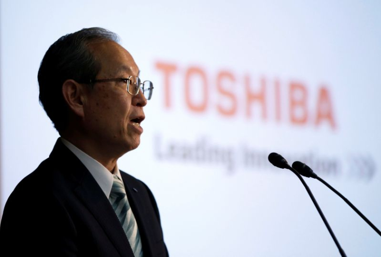 LE DG DE TOSHIBA DÉMISSIONNE SUR FOND D'OPPOSITION AU PROJET DE SCISSION