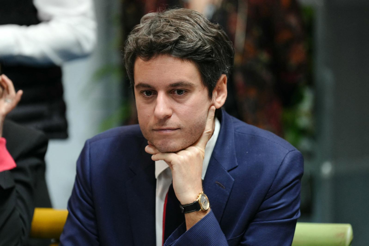 Gabriel Attal à Paris le 27 février 2024.  ( AFP / DIMITAR DILKOFF )