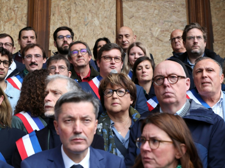 Le maire de Lille Arnaud Deslandes et son prédécesseur Martine Aubry à Lille le 19 octobre 2026 ( AFP / Francois LO PRESTI )