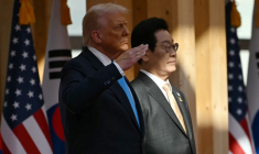 Donald Trump et la président sud-coréen Lee Jae Myung, à Gyeongju (Corée du sud), le 29 octobre 2025 ( AFP / ANDREW CABALLERO-REYNOLDS )