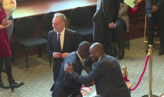 Le conseil de Paris visant à introniser Emmanuel Grégoire démarre