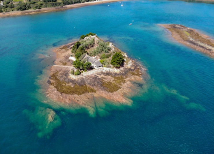 Mis en vente en 2019, le bien de luxe a du mal à trouver preneur et a donc vu son prix baisser. (Sotheby's International Realty France Monaco)