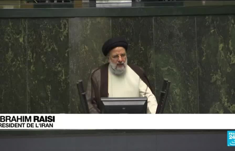 Iran : des écolières défient la répression